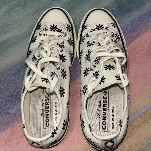 Converse Chuck 70 Low Ox Holiday Sweater Canvas women’s size 8 Sneakers - Picture 8 of 10